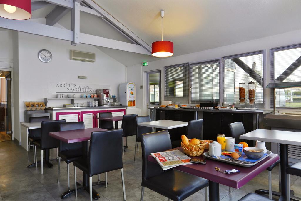 Hotel Kyriad Montauban Bagian luar foto