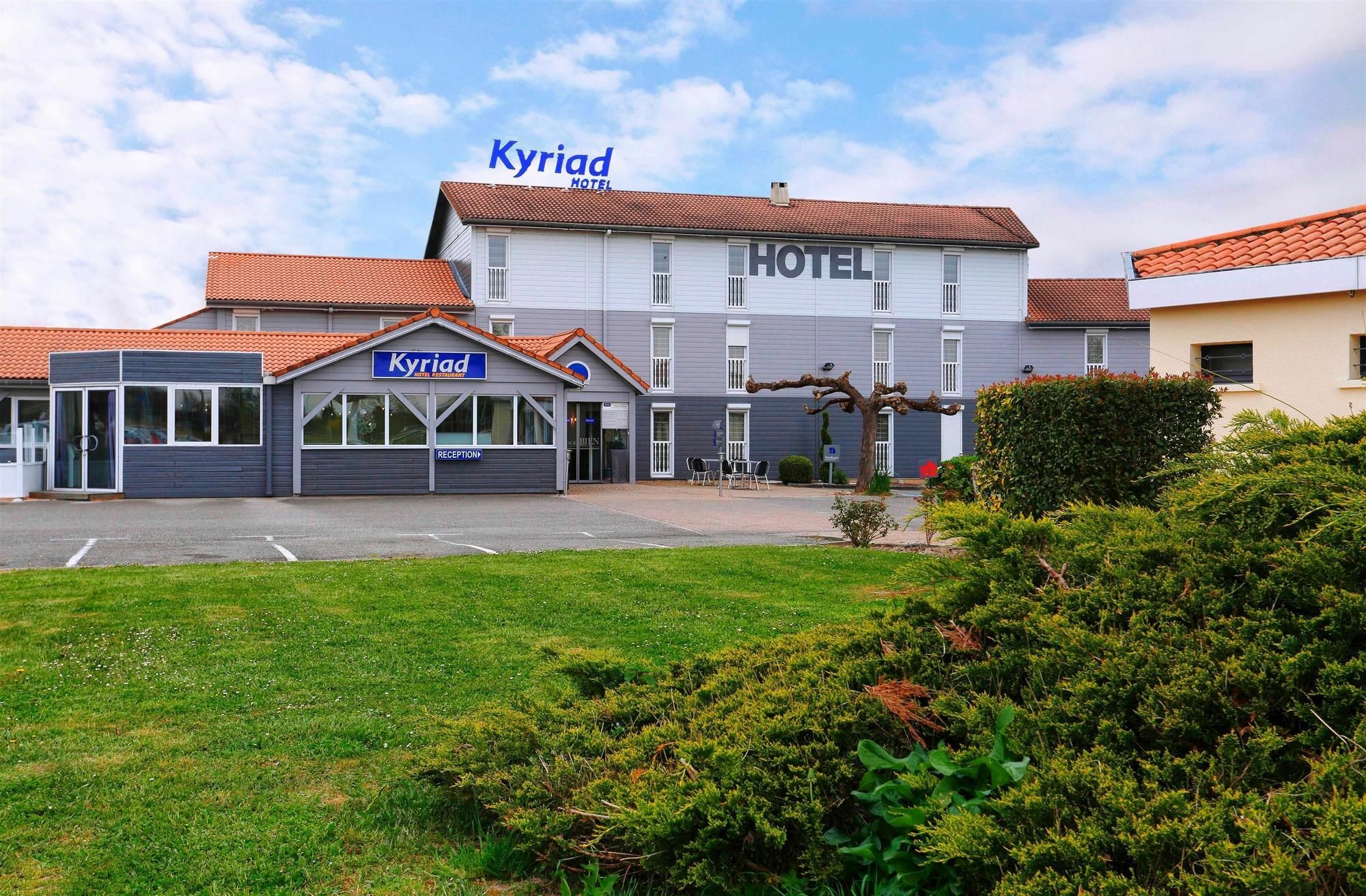 Hotel Kyriad Montauban Bagian luar foto