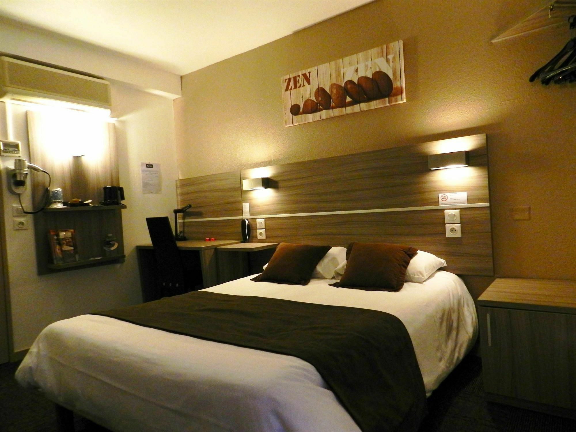 Hotel Kyriad Montauban Ruang foto